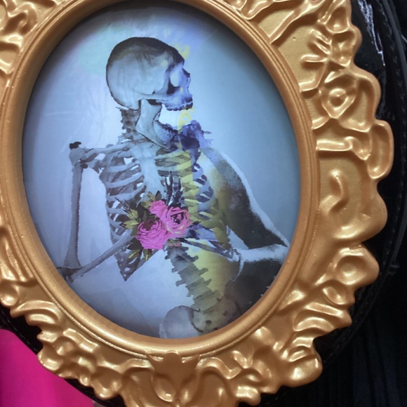 Betsey Johnson Now You See Me CrossBody Bag - Picture 4 of 14